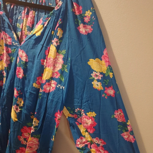 Adrienne Vittadini Blue Floral 3/4 Sleeve Blouse in Size 2X - Picture 6 of 10